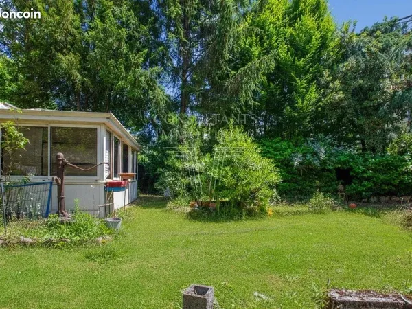 Maison 8 pièces 320 m² 