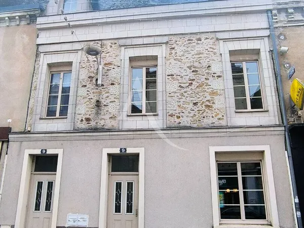 Immeuble de rapport 7 pièces 126 m² 