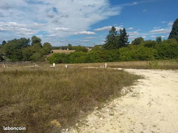 Terrain 815 m² La Croix-Blanche 
