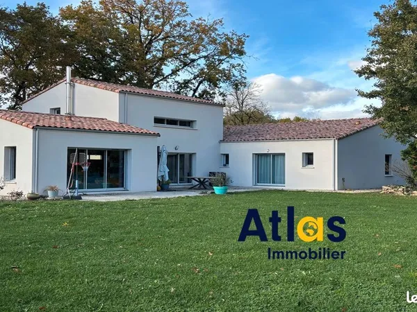 Maison 8 pièces 193 m² 
