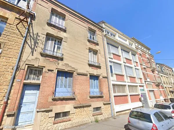 Bureaux 10 pièces 1354 m² 