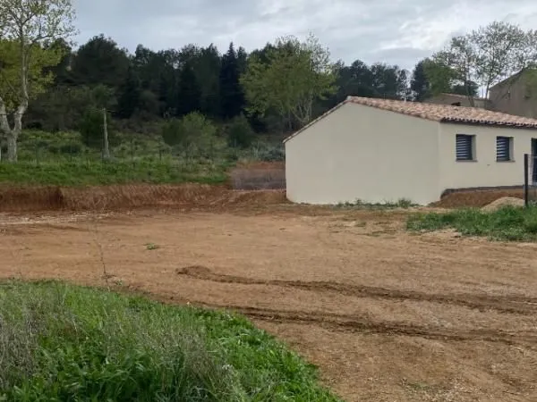 Terrain 1 145 m² Thezan Des Corbieres 