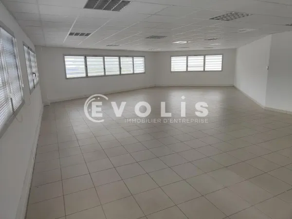 A LOUER - BUREAUX - GRIGNY (91350) 