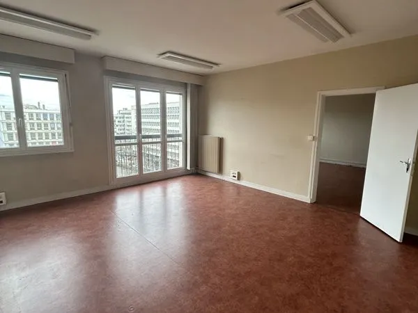 Bureaux 342 m² Le Mans 
