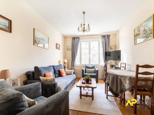 Appartement Courbevoie 2 pièce(s) 4§ m2 