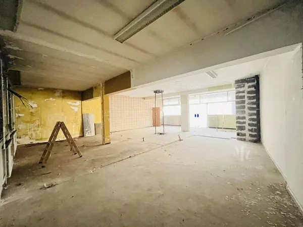 Bureaux 1 pièce 100 m²
