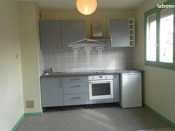 Studio 1 pièce 33 m² 
