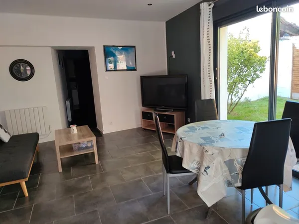 La Rochelle Rompsay maison avec jardin et stationnements 