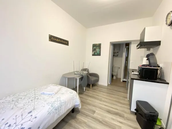 Studio 1 pièce 18 m² 