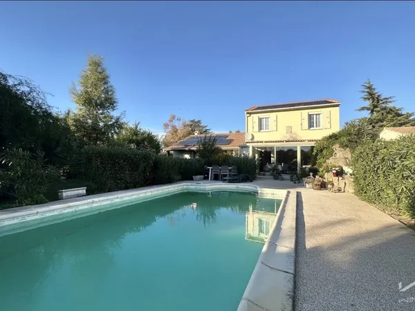 Maison 6 pièces 149 m² 