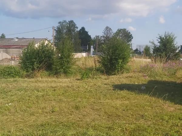 Terrain zone artisanale 1800m2 
