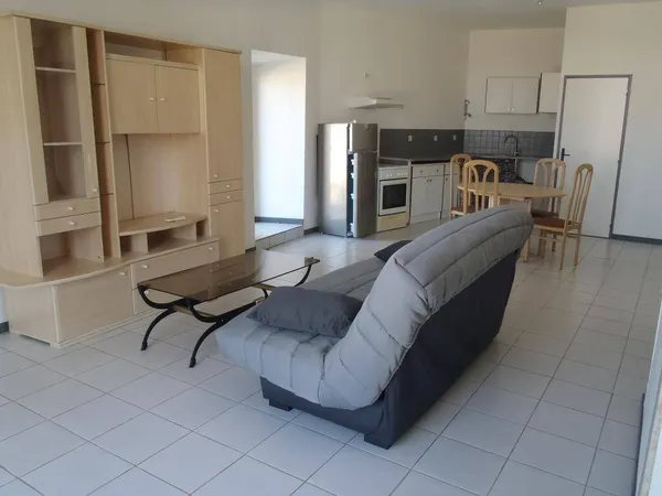 Studio 1 pièce 40 m² 