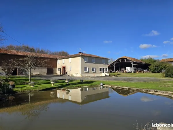 Maison 10 pièces 250 m² 