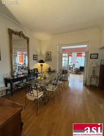 Appartement 10 pièces 250 m² 