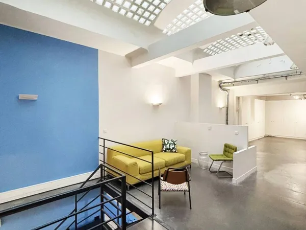 Local 309 m² 
