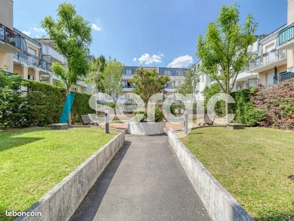 Appartement 4 pièces 81 m² 