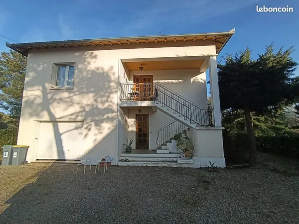 Propriété 5 pièces 138 m² 