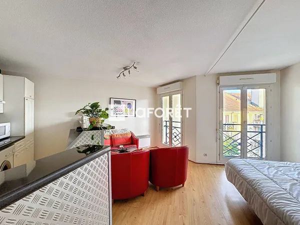Triplex 1 pièce 27 m² 