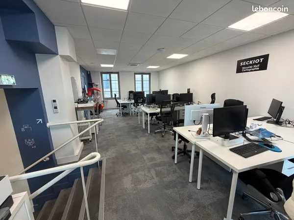 Bureau à louer - Bastille - 16 postes 6000 HT charges comprises 