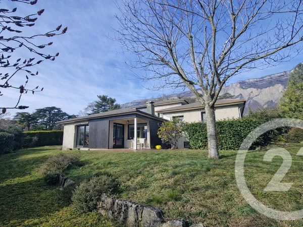 Maison 6 pièces 145 m² 