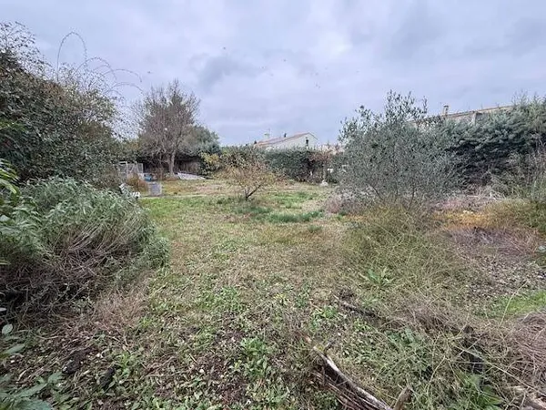 Terrain 774 m² 