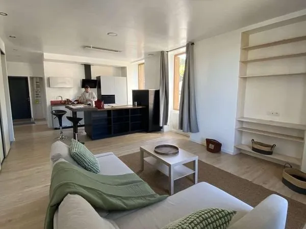 Location meublé grand T2