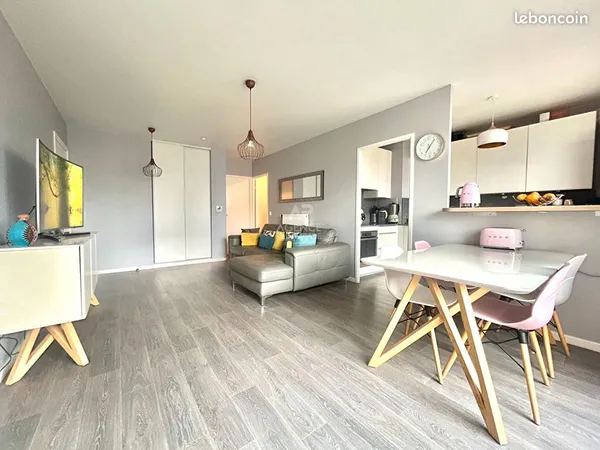 Duplex 5 pièces 93 m² 