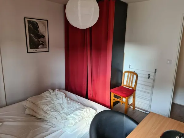 Studio 1 pièce 9 m² 