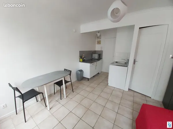 Appartement 1 pièce 16 m² 