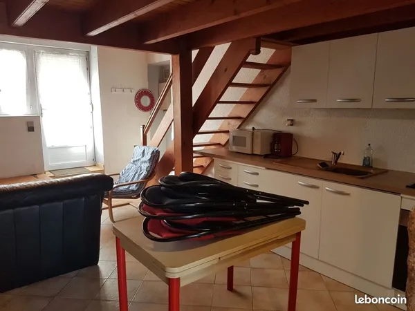 Maison meublée eau élèc. Compris 