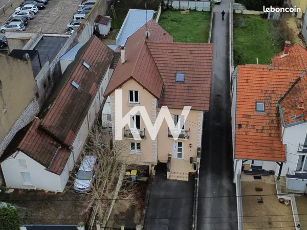 Maison 9 pièces 195 m² 