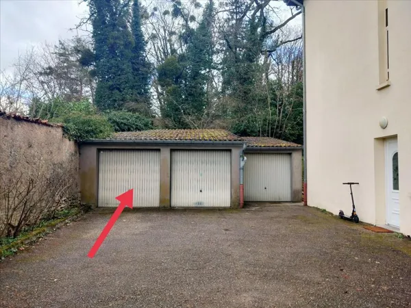 Parking - Garage Location Nancy  15m² 88€