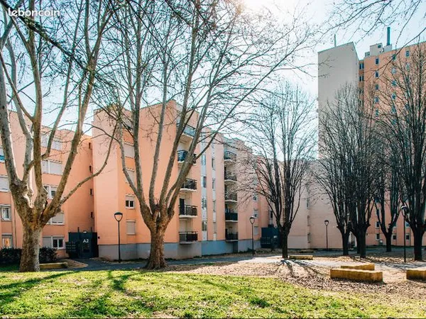 Appartement 4 pièces 66 m² 