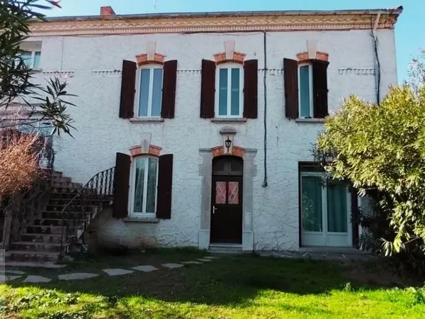 Maison 9 pièces 225 m² 