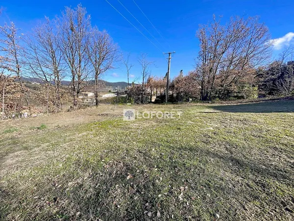 Terrain 720 m² 