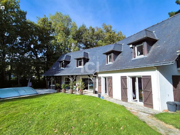 Maison 8 pièces 280 m² 