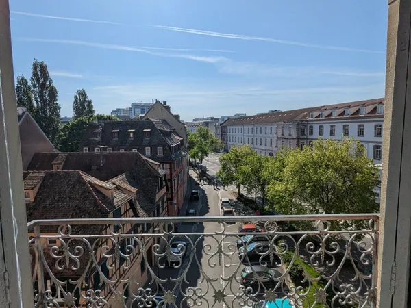 Beau studio meublé avec balcon - Krutenau 