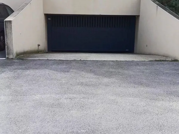 Parking 24 m² 