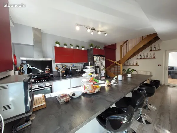 Maison 6 pièces 160 m² 