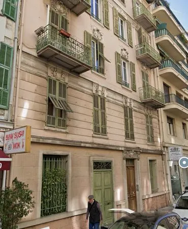 Ensemble de 2 bureaux équipés et meublés en rdc(paramédical ou autres) 350 l'un 