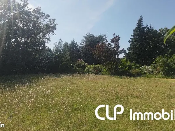 Terrain 742 m² Allan 