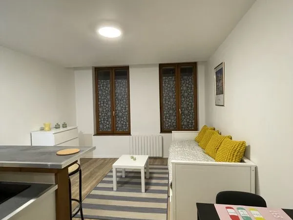 Studio 1 pièce 22 m² 
