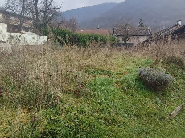 Terrain constructible 495 m² 