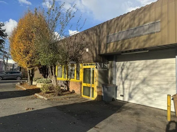 Local d'activité 260 m² 