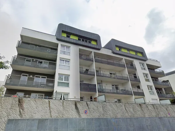 Appartement T3 de 64.50m2 avec terrasse+ parking+ cave 