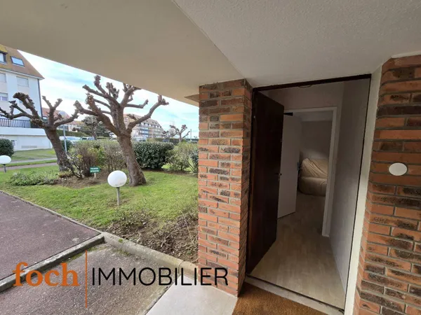 Studio 1 pièce 19 m² 