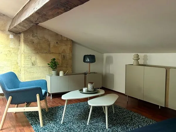 Appartement T2 meublé rénové - Centre-ville de Bordeaux, au calme 