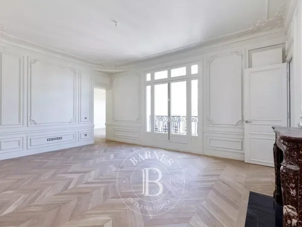 Le service location de la maison BARNES vous présente ce bien : 