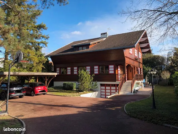 Chalet 8 pièces 284 m² 
