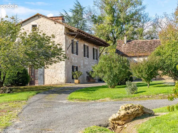 Propriété 6 pièces 128 m² 